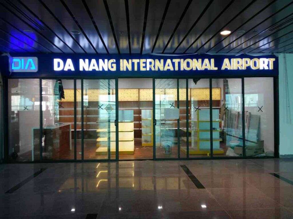 Thi công Showroom bán hàng sân bay quốc tế Đà Nẵng